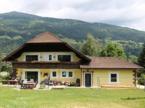 Modern Apartment in Sankt Michael im Lungau with Pool